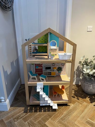 Dolls house & furniture