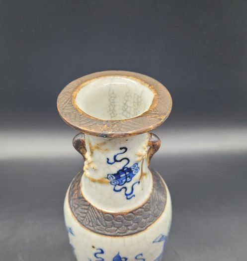 Chinese Nanking 19th Century Antique Vase Blue / White Porcelain