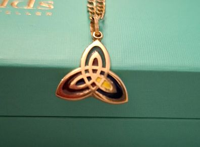 gold necklace