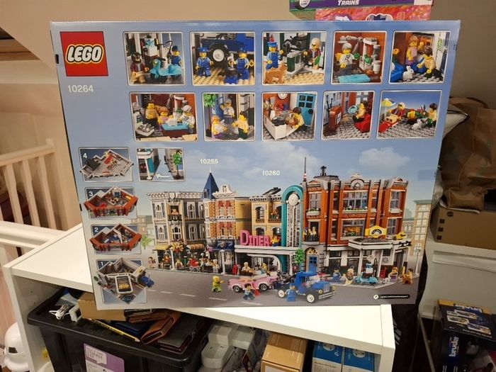 Lego Creator Expert Corner Garage 10264