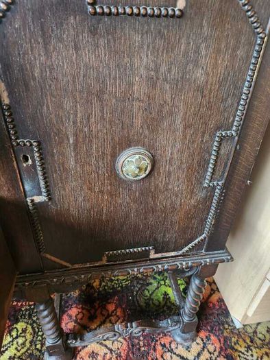 Sideboard