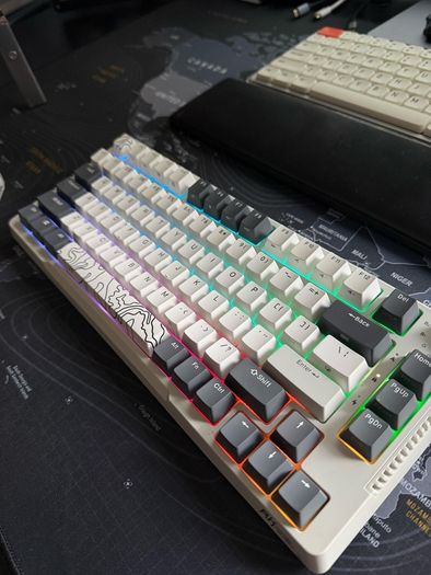 Wireless Mechanical Keyboard - SkyCyan Switches - Tri-Mode