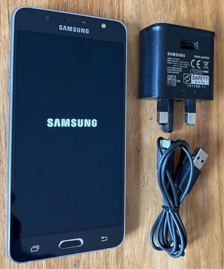 Samsung Galaxy J5 dual sim , SIM Free