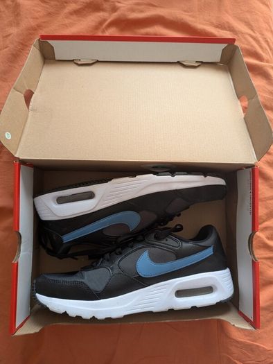 Nike Air Max SC runners