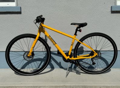 Pinnacle Lithium Hybrid Bike with Hydraulic Brakes