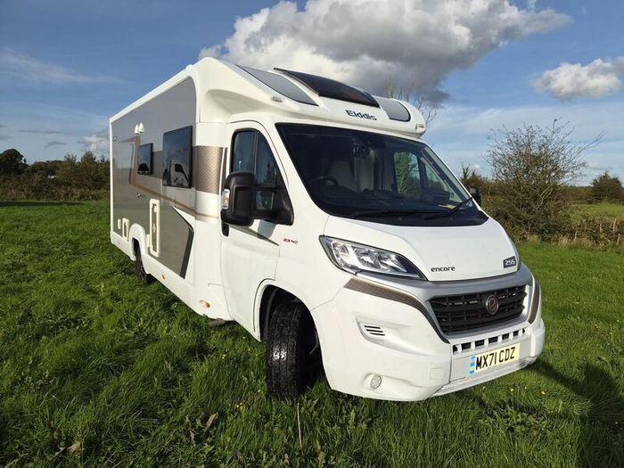 Camper