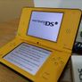 Nintendo DSi XL yellow Image 4