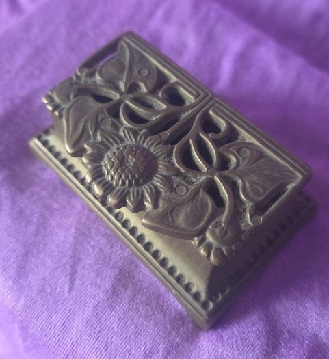 Vintage brass trinket box with sunflower detail