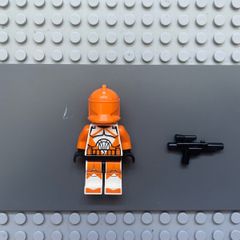 MISPRINT Lego Star Wars sw0299 Clone Bomb Squad Trooper (Phase 1) minifigure- Large Eyes Bomb Squad Helmet Unprinted Error VERY RARE