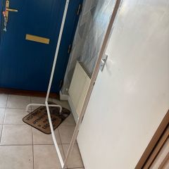 clothes rail