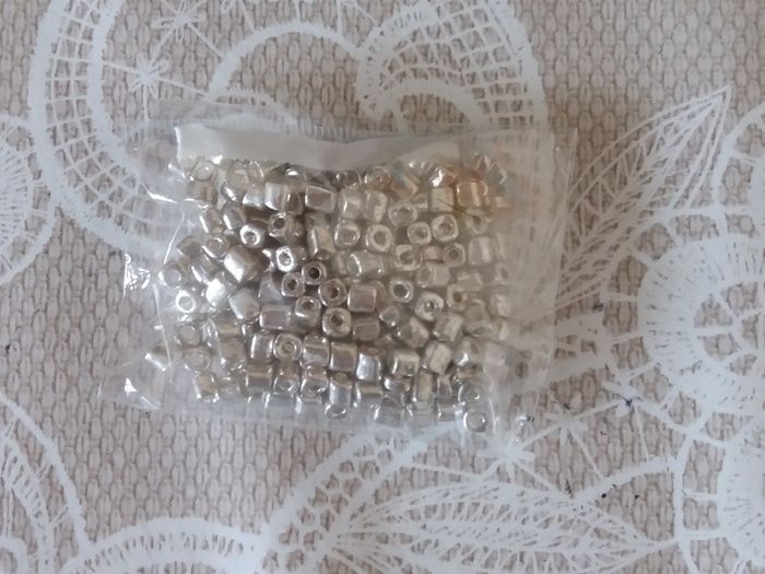 Large seed Beads