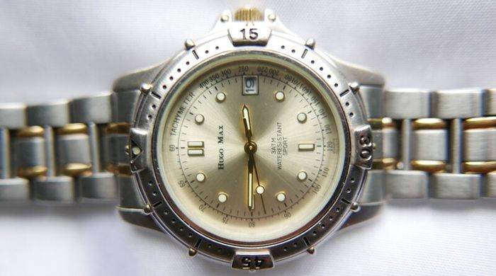 Hugo Maxx  Euro Design 18K Plated Diver Analog Quartz Watch New Battery