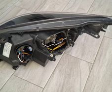 Renault Megane Coupe headlights