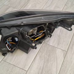 Renault Megane Coupe headlights