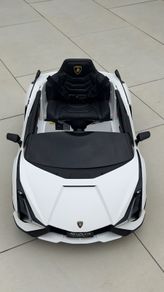 Lamborghini Sian - electric ride on car