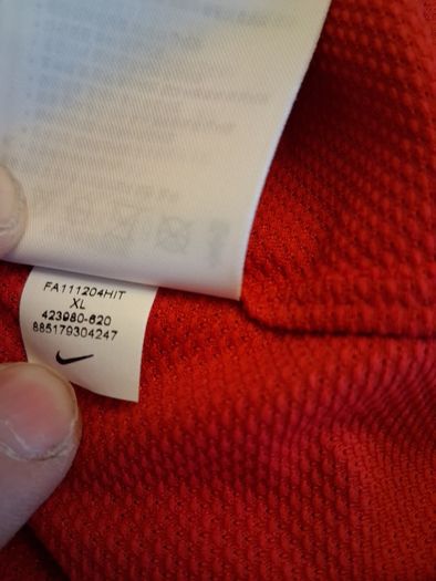 Arsenal Jersey. Official Arsenal Home Jersey From 2011. Authentic Original From The Time. Not A Modern Day Remake.