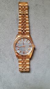 ladies gold Sekonda watch