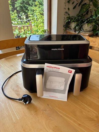 Morphy Richards 9 Litre Airfryer - Like New - RRP E180