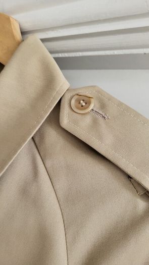 Vintage 1970's Dannimac trench coat Sz Fit 12 UK - See similar BURBERRY trench for 850 euro on Pre-Loved website