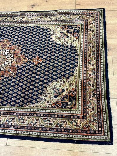 P.ersian Rug Blue Sarok ( 200 x 131cm) (SASml)