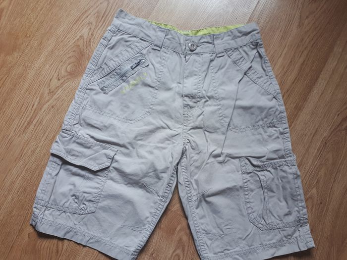 SALE E5  Beige "Cherokee" Shorts.  Age 10-11