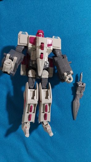 Transformer / toy / combiner