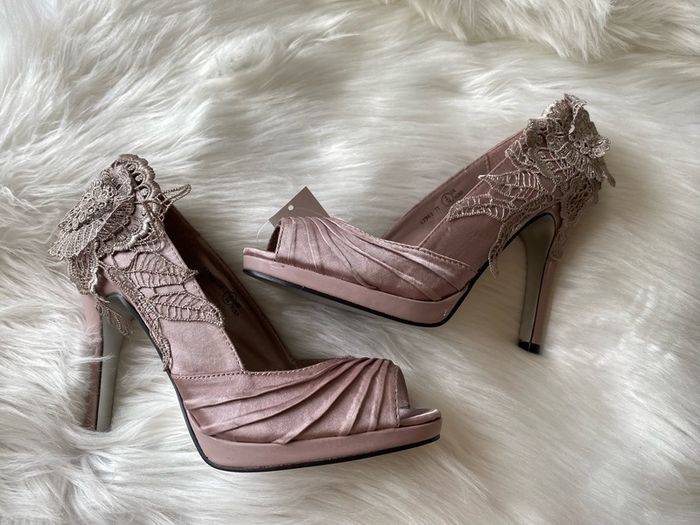 Brand New Lace Detail Lilac Peeptoe Heels