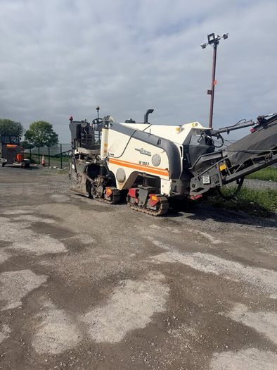 Wirtgen w 100 F