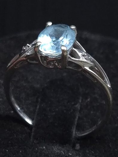 Vintage 9ct White Gold Blue Gemstone Ring Size 54