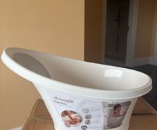 shnuggle baby bath