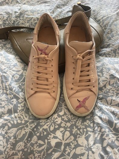 Axel arigato trainers
