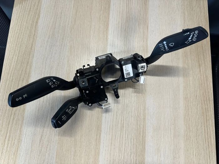 Audi Q3 cruise control (2011-2018)