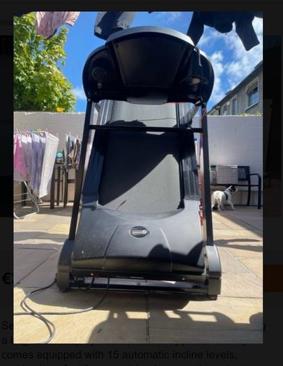 T3000 Large LED display Foldable Motorised Treadmill (with Bluetooth app) with 15 auto incline level Selling a T3000 Foldable