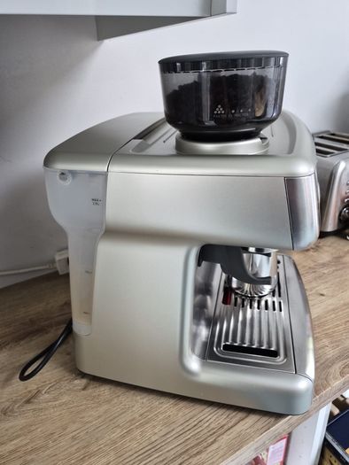 Breville Barista Max espresso machine
