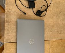 Dell Latitude 5540 13th Gen i5 / 16GB RAM  Like New