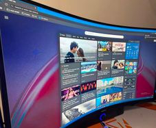 Samsung Odyssey G5 32" 144Hz Curved Gaming Monitor Like New, Boxed