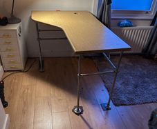 Aluminium Legged Desk