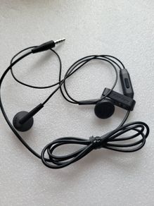 earphones
