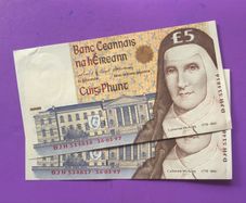 Irish five pound notes