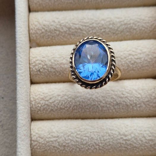 Ring gold 9k 375  with blue amethyst size L (51)( around 6g)