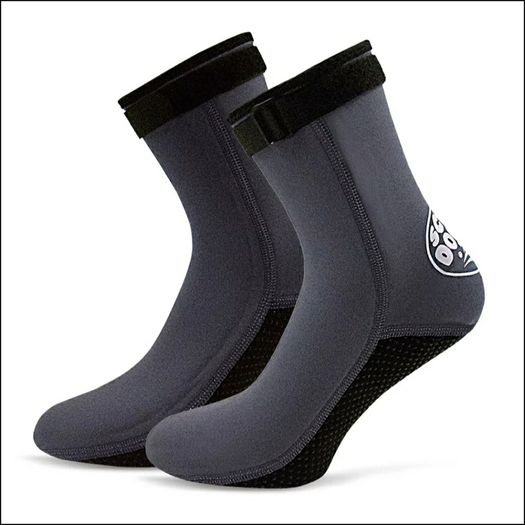 Neoprene socks