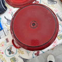 Le Creuset Enameled Cast Iron Round Dutch 28cm Red / Cerise