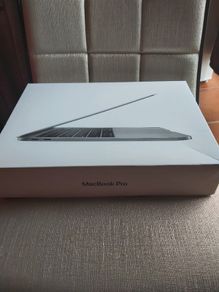Macbook Pro used empty box