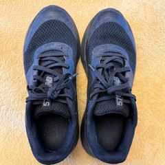 New Balance Child Black Runners Size UK 3, EU 35.5
