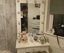 vanity table