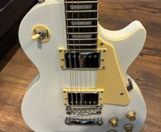Les Paul Guitar