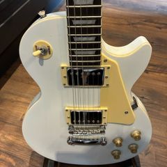 Les Paul Style Guitar