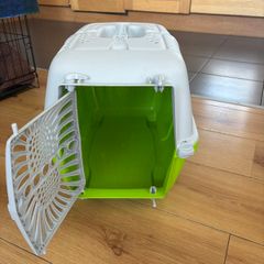 Cat carrier
