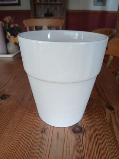 Vintage Ceramic Flower pots. Immaculate condition.