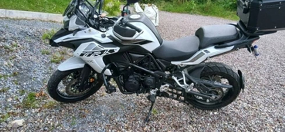 2020 benelli trx 502 white.     ( 201 )